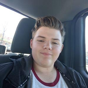 Meet your Posher, Collin